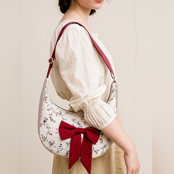 Handmade 🧵 🪡 upcycled Cotton Quilt Shoulder Bag - Picture 1 of 7